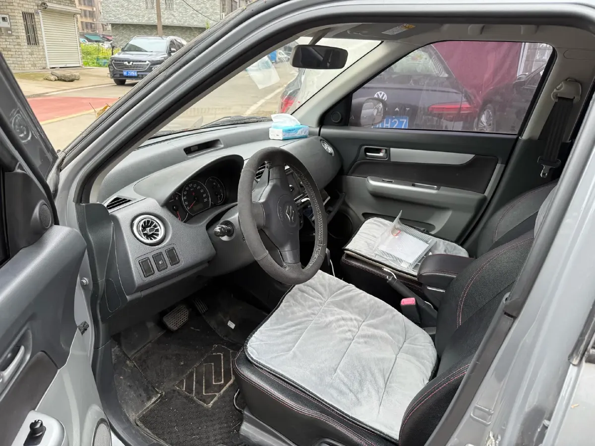 2016 Suzuki Swift 1.5L 103HP L4 4AT,autocango,china used car exporter,china ev exporter,chinese used car exporter,chinese used ev exporter