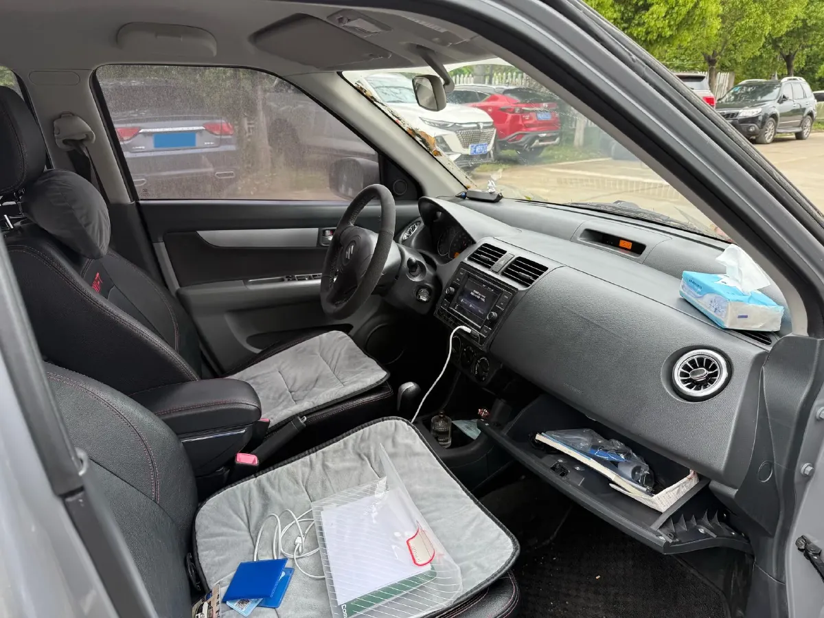 2016 Suzuki Swift 1.5L 103HP L4 4AT,autocango,china used car exporter,china ev exporter,chinese used car exporter,chinese used ev exporter