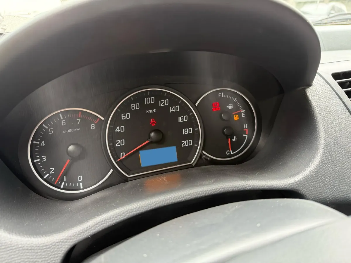 2016 Suzuki Swift 1.5L 103HP L4 4AT,autocango,china used car exporter,china ev exporter,chinese used car exporter,chinese used ev exporter