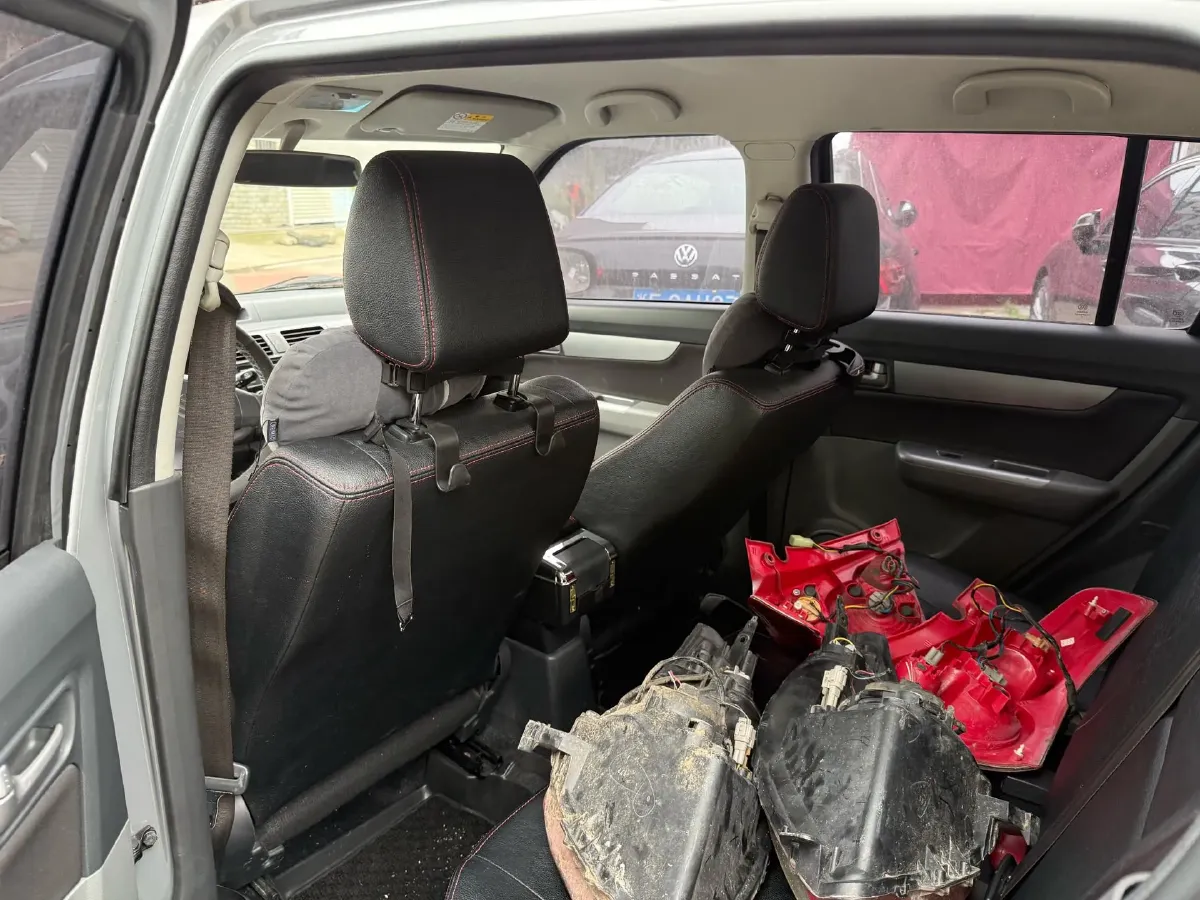 2016 Suzuki Swift 1.5L 103HP L4 4AT,autocango,china used car exporter,china ev exporter,chinese used car exporter,chinese used ev exporter