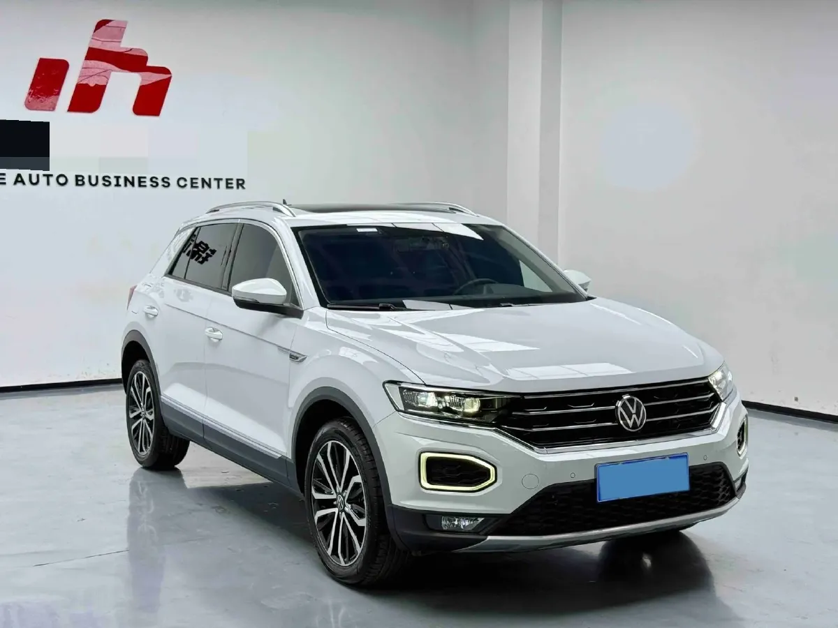 2022 Volkswagen T-Roc 1.4T 150HP L4 7DCT,autocango,china used car exporter,china ev exporter,chinese used car exporter,chinese used ev exporter