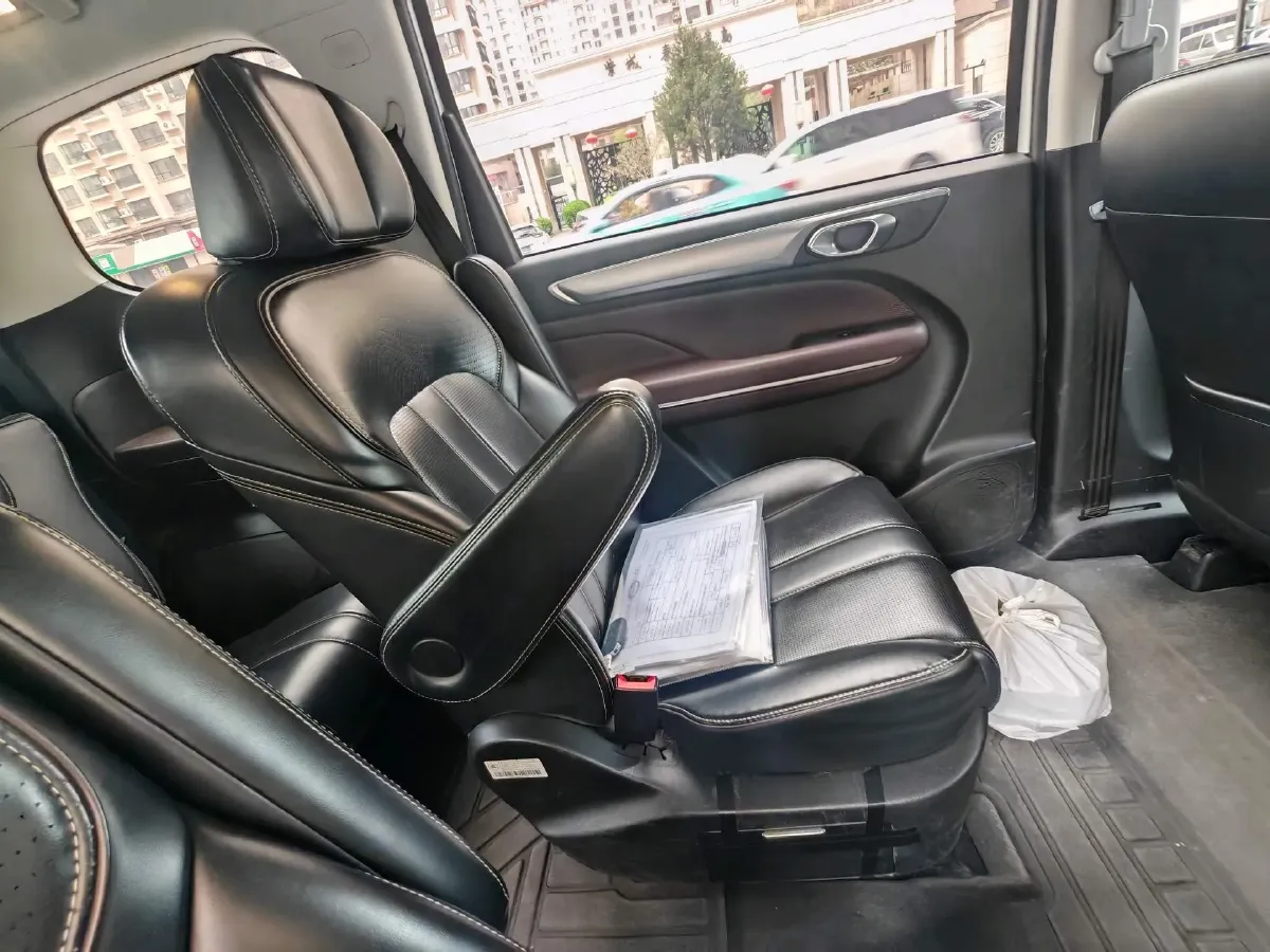 2023 GAC Trumpchi M6 1.5T 177HP L4 7DCT,autocango,china used car exporter,china ev exporter,chinese used car exporter,chinese used ev exporter