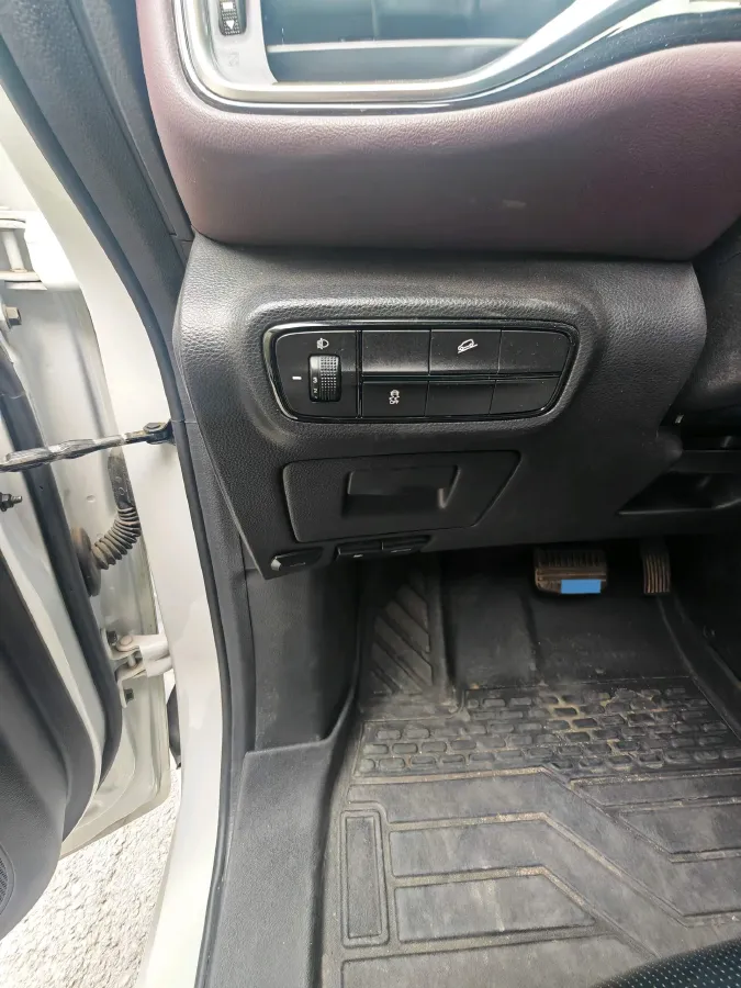 2023 GAC Trumpchi M6 1.5T 177HP L4 7DCT,autocango,china used car exporter,china ev exporter,chinese used car exporter,chinese used ev exporter