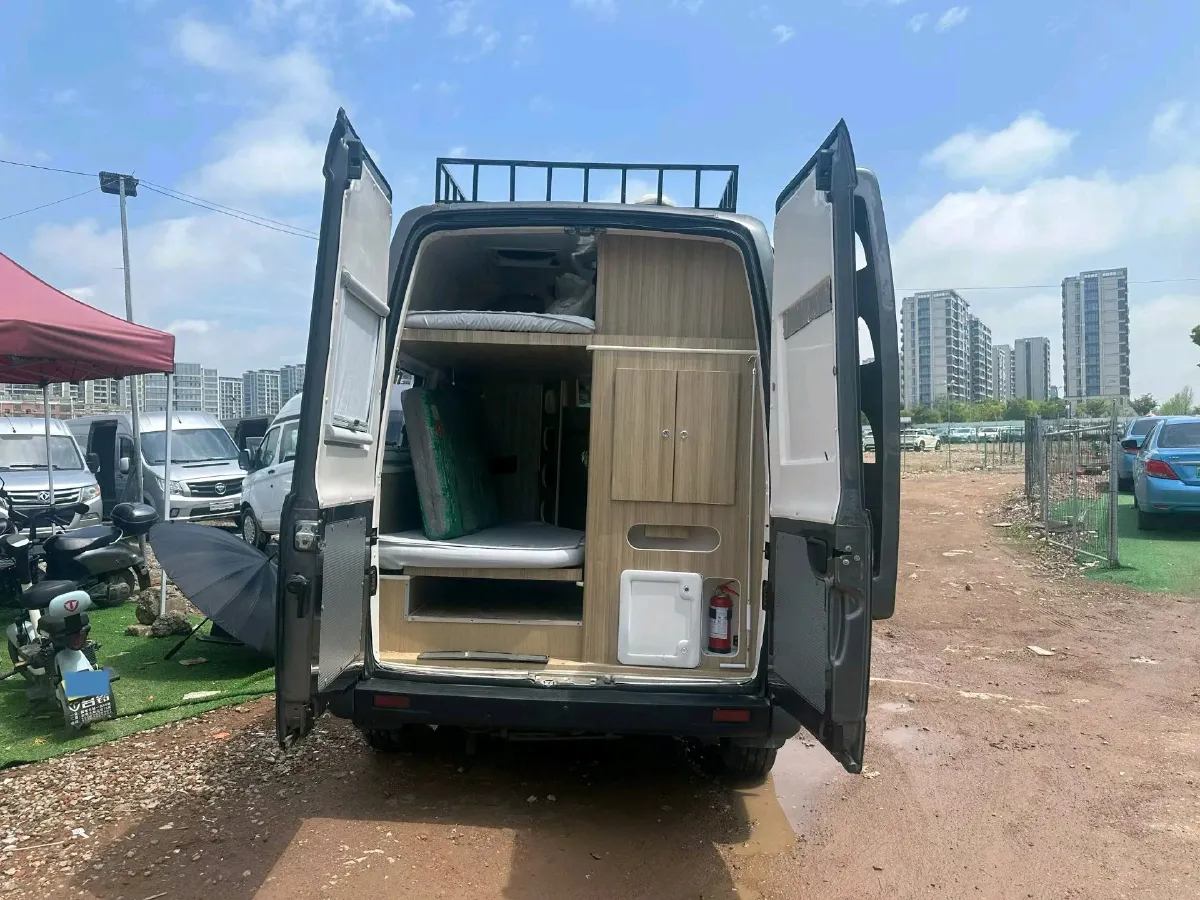 2014 MAXUS XinTu V80 2.5T 136HP L4 6MT,autocango,china used car exporter,china ev exporter,chinese used car exporter,chinese used ev exporter