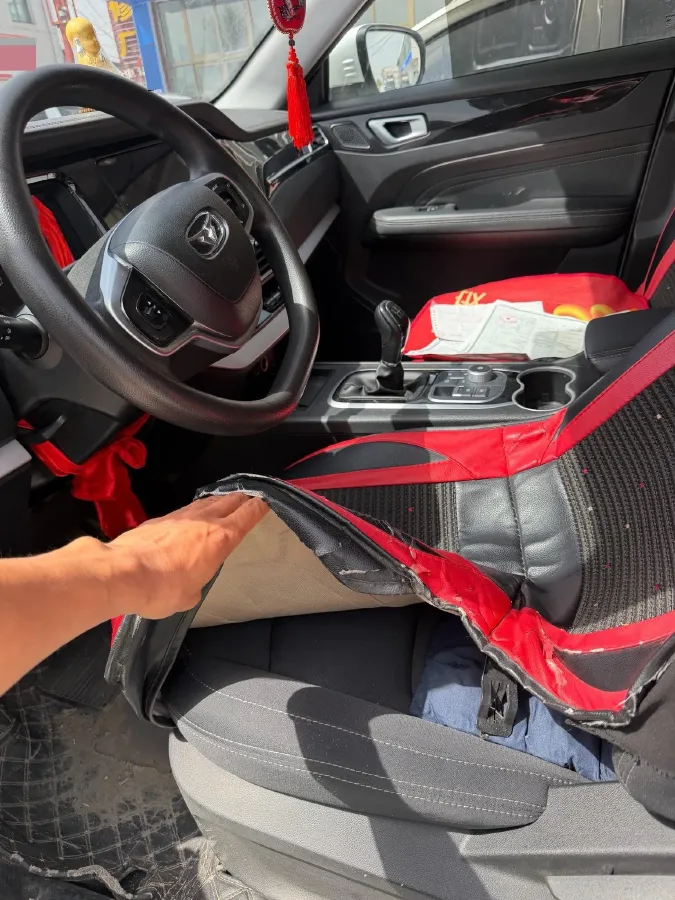 2020 KaiYi XuanJie 1.5L 116HP L4 5MT,autocango,china used car exporter,china ev exporter,chinese used car exporter,chinese used ev exporter