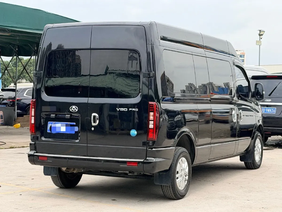 2023 MAXUS XinTu V80 2.0T 139HP L4 6MT,autocango,china used car exporter,china ev exporter,chinese used car exporter,chinese used ev exporter