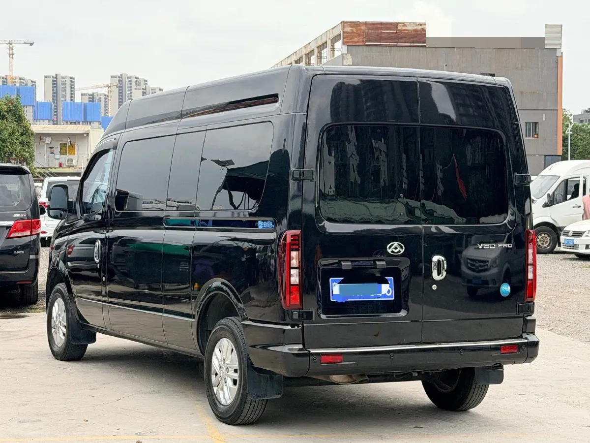 2023 MAXUS XinTu V80 2.0T 139HP L4 6MT,autocango,china used car exporter,china ev exporter,chinese used car exporter,chinese used ev exporter