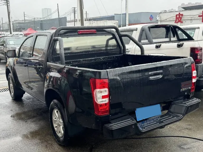 2020 Isuzu RE-MAX Jim 2.8T 120HP L4 5MT,autocango,china used car exporter,china ev exporter,chinese used car exporter,chinese used ev exporter
