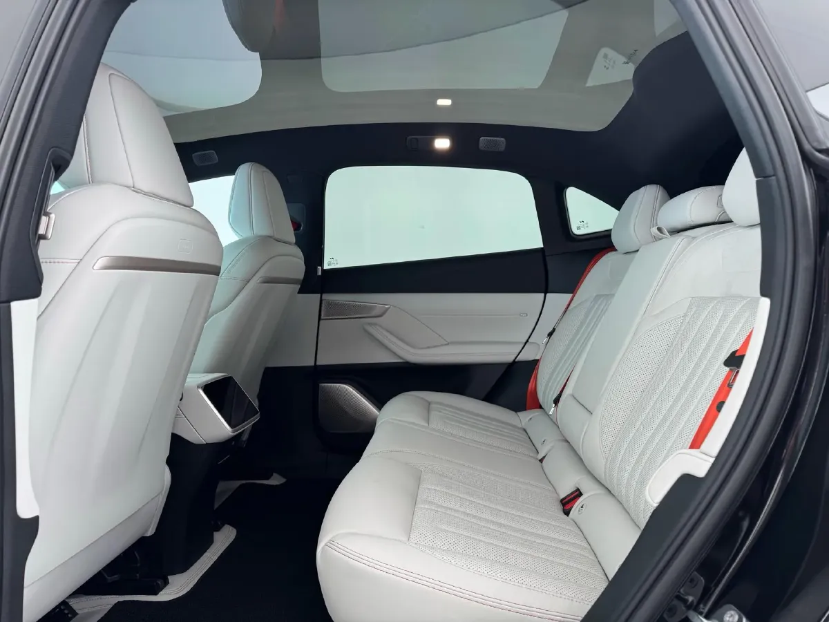 2024 ONVO L60 BEV 60KWH,autocango,china used car exporter,china ev exporter,chinese used car exporter,chinese used ev exporter