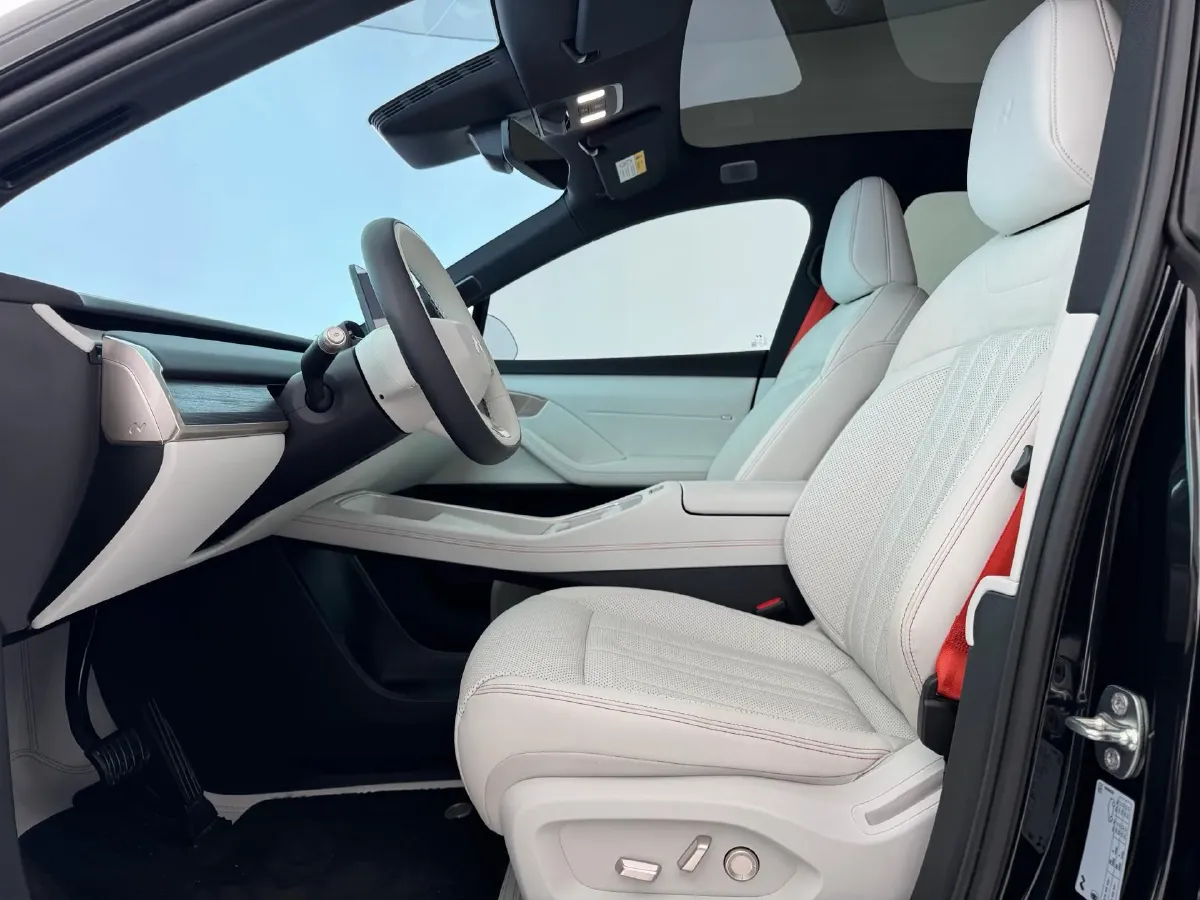 2024 ONVO L60 BEV 60KWH,autocango,china used car exporter,china ev exporter,chinese used car exporter,chinese used ev exporter