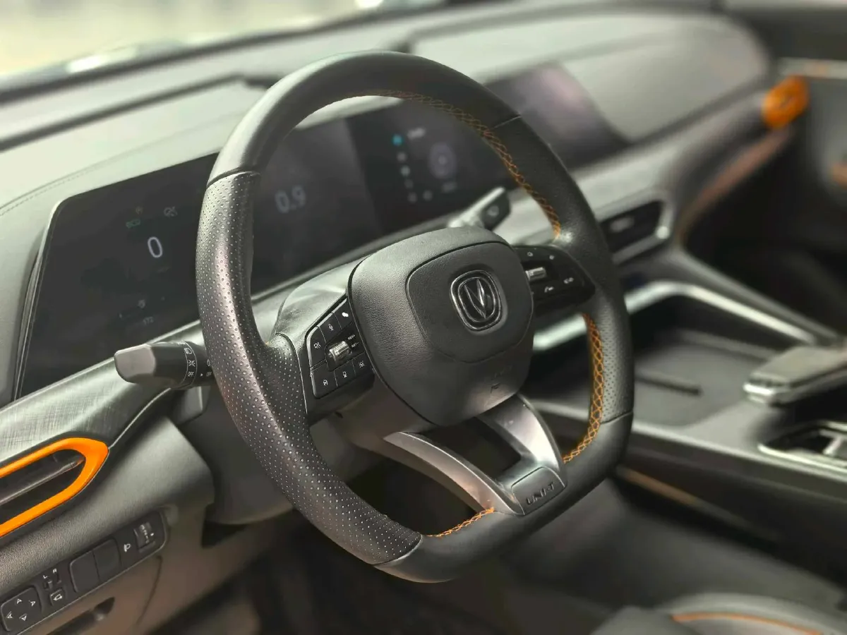 2022 ChangAn UNI-T 1.5T 188HP L4 7DCT,autocango,china used car exporter,china ev exporter,chinese used car exporter,chinese used ev exporter