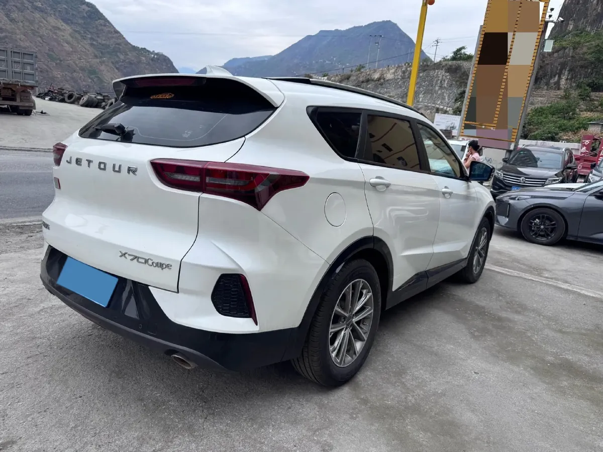 2020 Jetour X90 1.5T 156HP L4 6DCT,autocango,china used car exporter,china ev exporter,chinese used car exporter,chinese used ev exporter