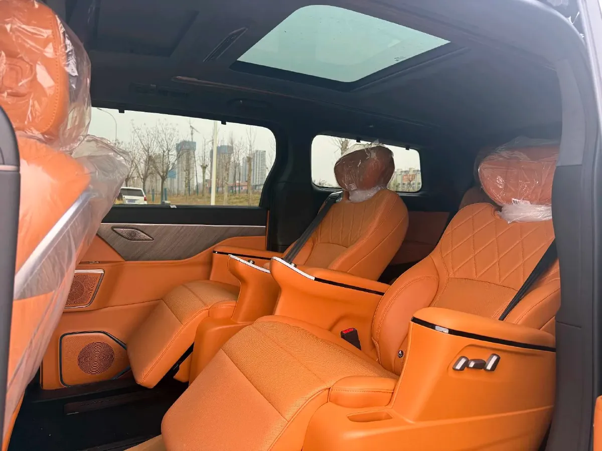 2025 WEY HighMountain 1.5T 170HP L4 4DHT PHEV,autocango,china used car exporter,china ev exporter,chinese used car exporter,chinese used ev exporter