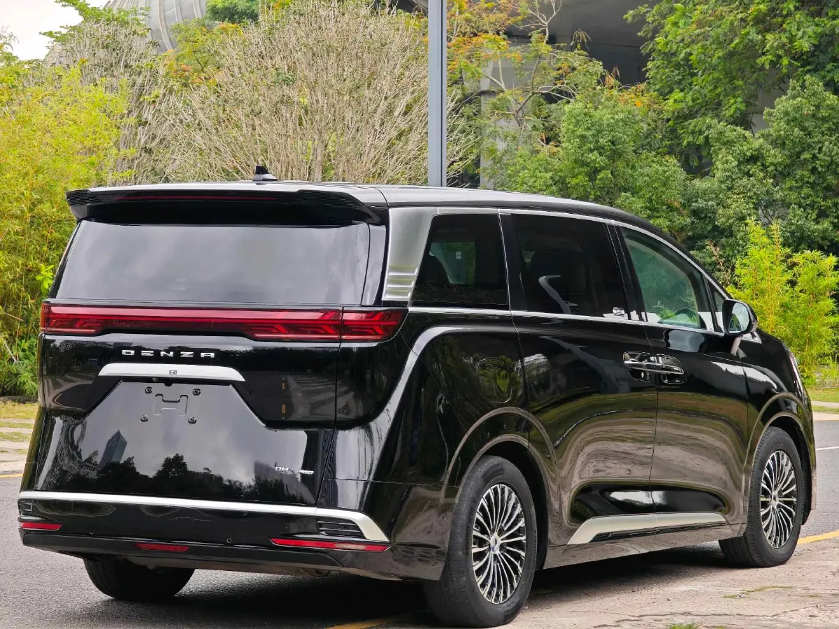 2024 Denza D9 1.5T 139HP L4 E-CVT PHEV 40KWH,autocango,china used car exporter,china ev exporter,chinese used car exporter,chinese used ev exporter