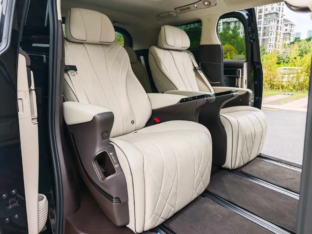 2024 Denza D9 1.5T 139HP L4 E-CVT PHEV 40KWH,autocango,china used car exporter,china ev exporter,chinese used car exporter,chinese used ev exporter