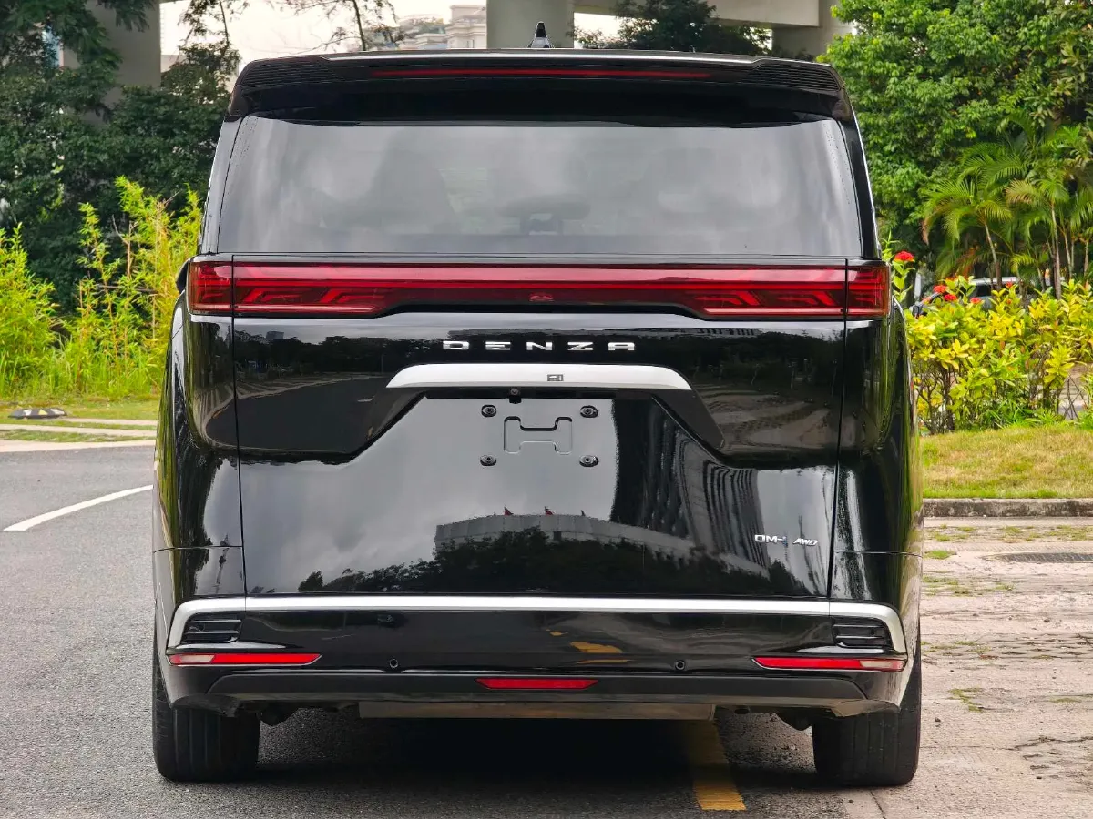 2024 Denza D9 1.5T 139HP L4 E-CVT PHEV 40KWH,autocango,china used car exporter,china ev exporter,chinese used car exporter,chinese used ev exporter