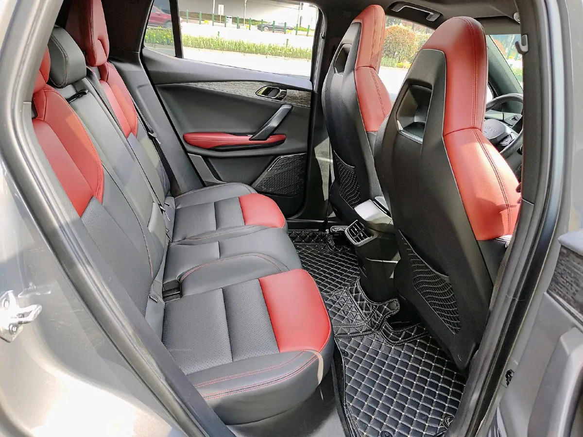 2020 LYNK&CO 06 1.5T 177HP L3 7DCT,autocango,china used car exporter,china ev exporter,chinese used car exporter,chinese used ev exporter