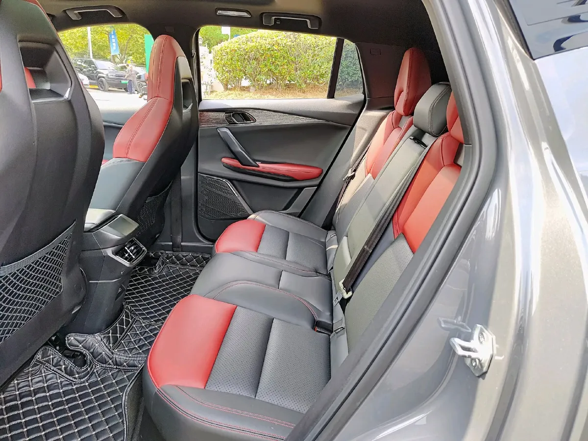 2020 LYNK&CO 06 1.5T 177HP L3 7DCT,autocango,china used car exporter,china ev exporter,chinese used car exporter,chinese used ev exporter