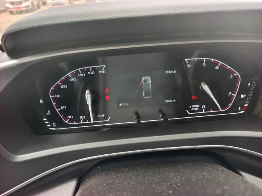 2023 MAXUS XinTu V80 2.0T 127HP L4 6MT,autocango,china used car exporter,china ev exporter,chinese used car exporter,chinese used ev exporter