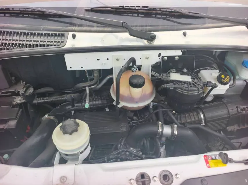 2023 MAXUS XinTu V80 2.0T 127HP L4 6MT,autocango,china used car exporter,china ev exporter,chinese used car exporter,chinese used ev exporter