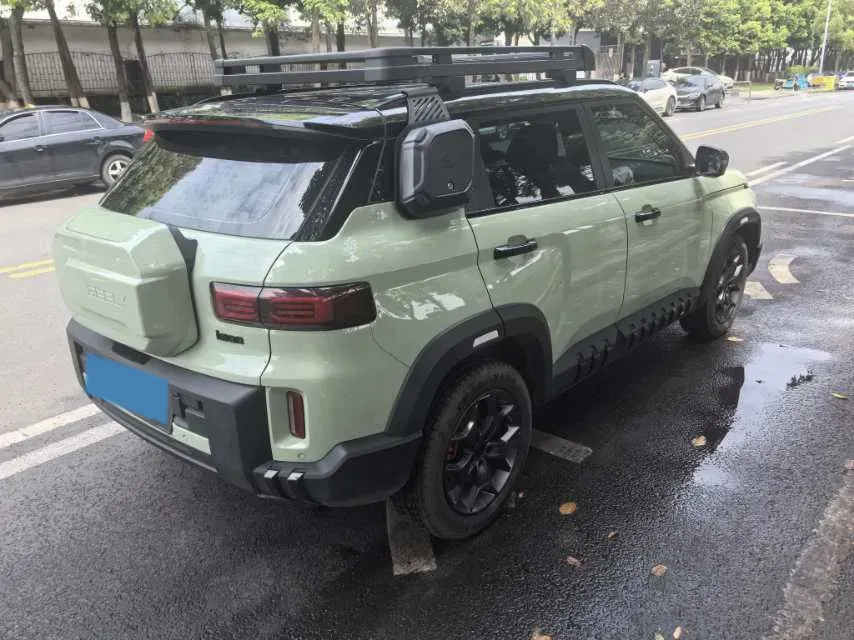 2025 Geely Cowboy 1.5T 181HP L4 7DCT,autocango,china used car exporter,china ev exporter,chinese used car exporter,chinese used ev exporter