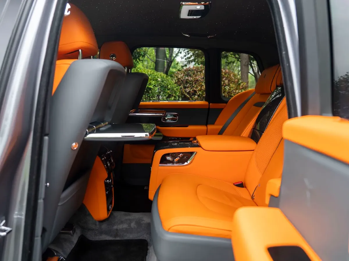 2020 Rolls-Royce Cullinan 6.7T 600HP V12 8AT,autocango,china used car exporter,china ev exporter,chinese used car exporter,chinese used ev exporter