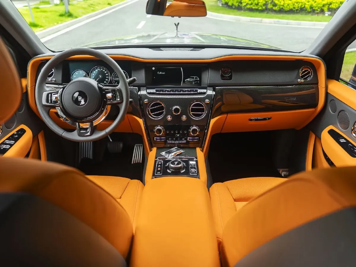 2020 Rolls-Royce Cullinan 6.7T 600HP V12 8AT,autocango,china used car exporter,china ev exporter,chinese used car exporter,chinese used ev exporter