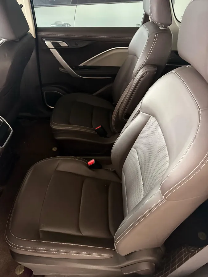 2021 Geely JiaJi 1.8T 184HP L4 7DCT,autocango,china used car exporter,china ev exporter,chinese used car exporter,chinese used ev exporter