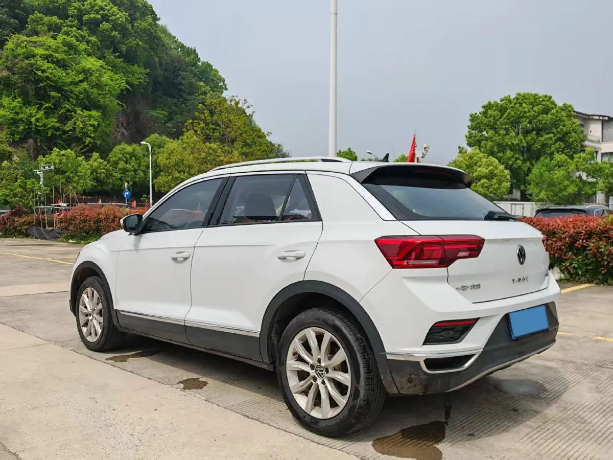 2022 Volkswagen T-Roc 1.4T 150HP L4 7DCT,autocango,china used car exporter,china ev exporter,chinese used car exporter,chinese used ev exporter