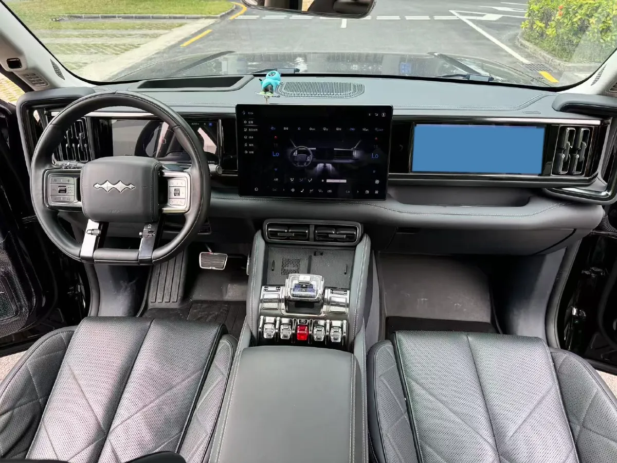 2023 FangChengBao Bao 5 1.5T 194HP L4 E-CVT PHEV 31.8KWH,autocango,china used car exporter,china ev exporter,chinese used car exporter,chinese used ev exporter