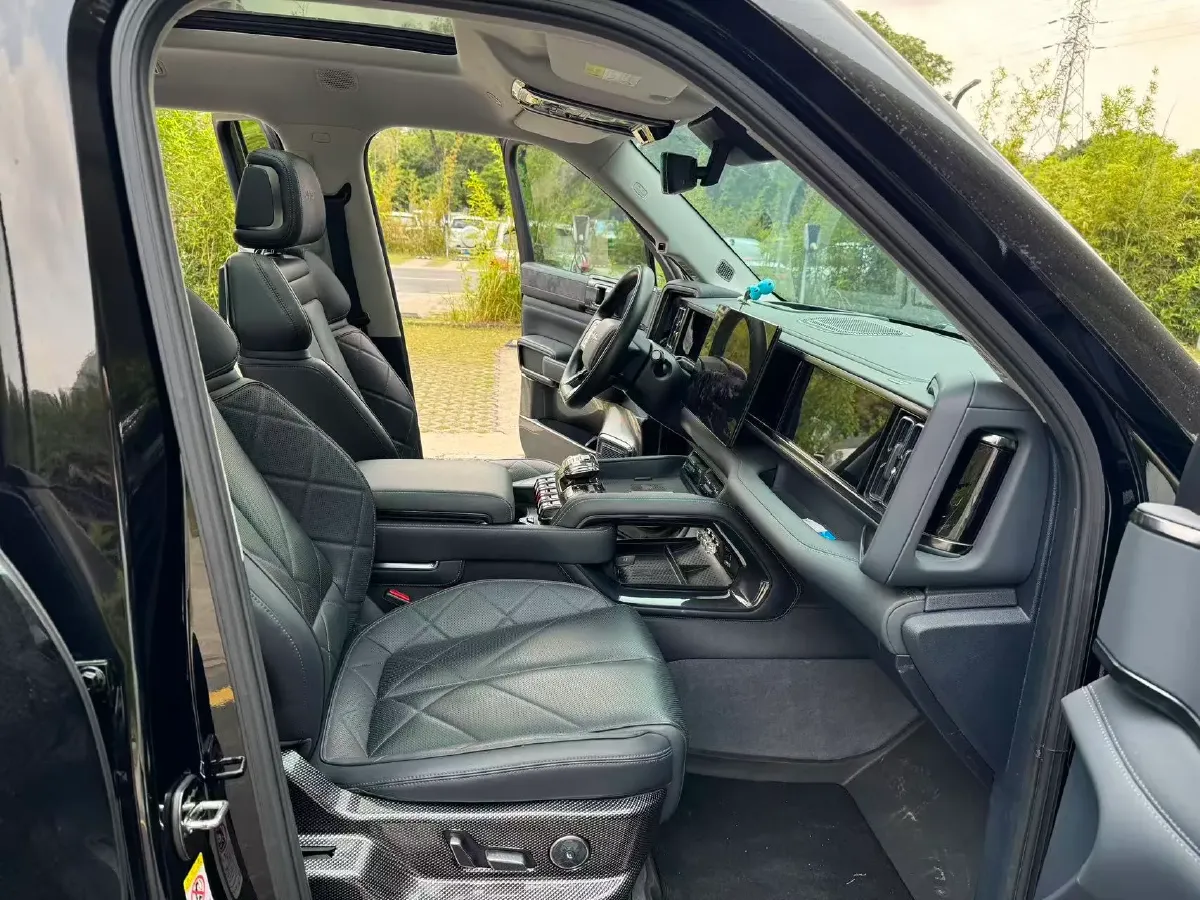 2023 FangChengBao Bao 5 1.5T 194HP L4 E-CVT PHEV 31.8KWH,autocango,china used car exporter,china ev exporter,chinese used car exporter,chinese used ev exporter