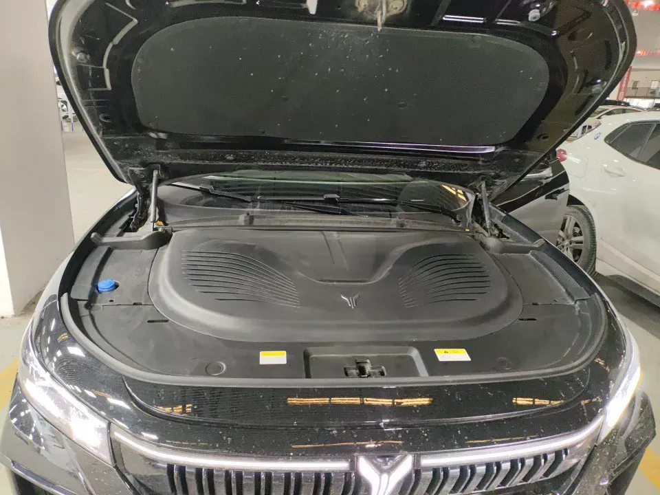 2024 Voyah FREE 1.5T 150HP L4 REEV 39.2KWH,autocango,china used car exporter,china ev exporter,chinese used car exporter,chinese used ev exporter