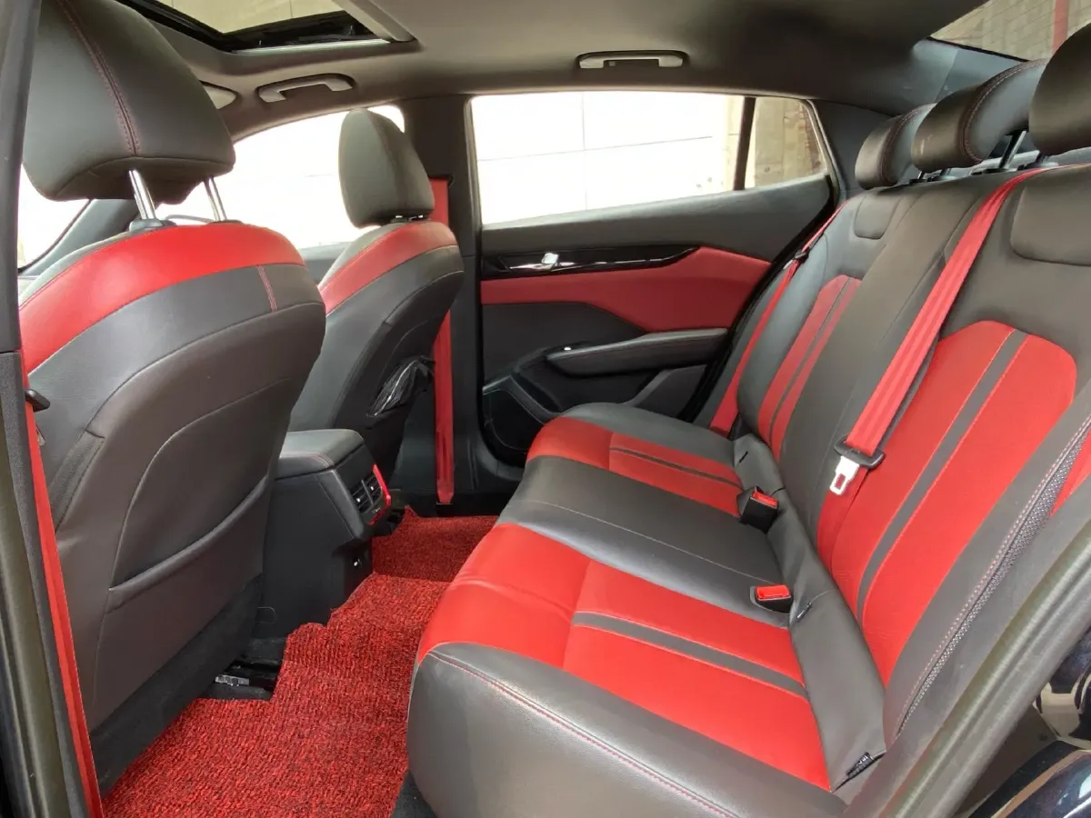 2021 DongFeng Aeolus YiXuan 1.5T 150HP L4 6DCT,autocango,china used car exporter,china ev exporter,chinese used car exporter,chinese used ev exporter