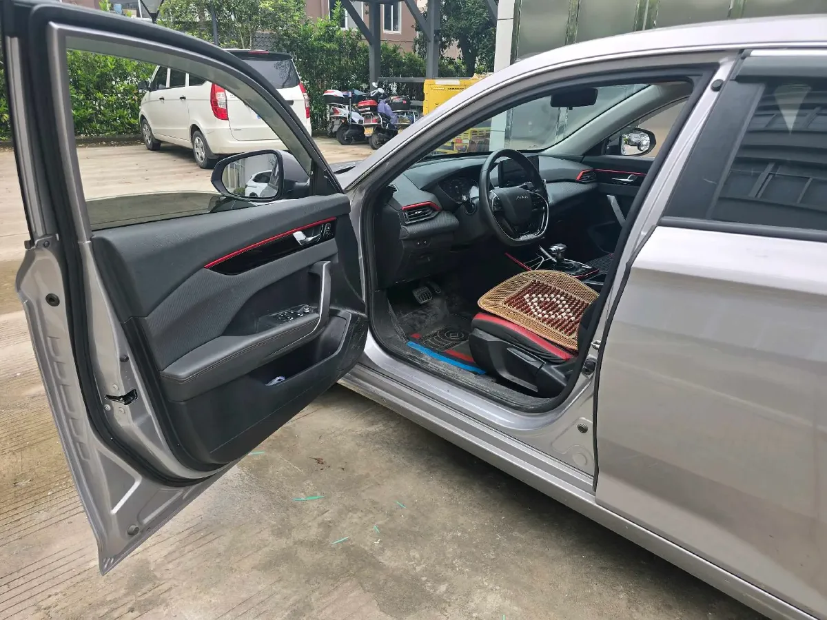 2021 DongFeng Aeolus YiXuan 1.5T 150HP L4 6DCT,autocango,china used car exporter,china ev exporter,chinese used car exporter,chinese used ev exporter