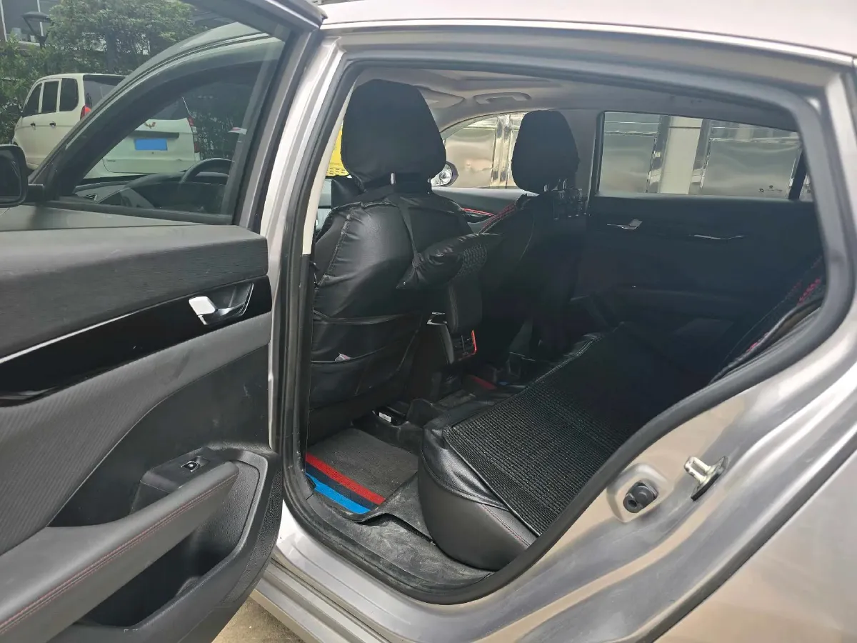 2021 DongFeng Aeolus YiXuan 1.5T 150HP L4 6DCT,autocango,china used car exporter,china ev exporter,chinese used car exporter,chinese used ev exporter