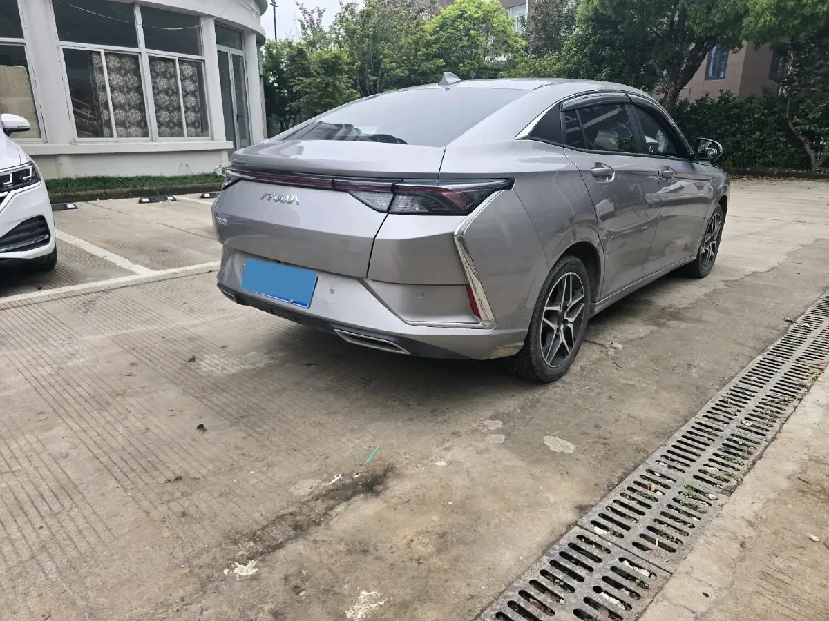 2021 DongFeng Aeolus YiXuan 1.5T 150HP L4 6DCT,autocango,china used car exporter,china ev exporter,chinese used car exporter,chinese used ev exporter