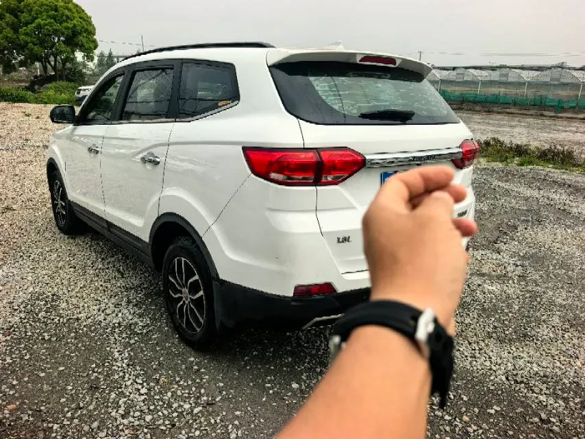 2017 JAC Refine S3 1.5L 113HP L4 6MT,autocango,china used car exporter,china ev exporter,chinese used car exporter,chinese used ev exporter