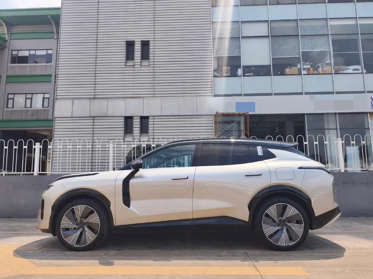 2023 LYNK&CO 08 EM-P 1.5T 163HP L4 3DHT PHEV 39.6KWH,autocango,china used car exporter,china ev exporter,chinese used car exporter,chinese used ev exporter