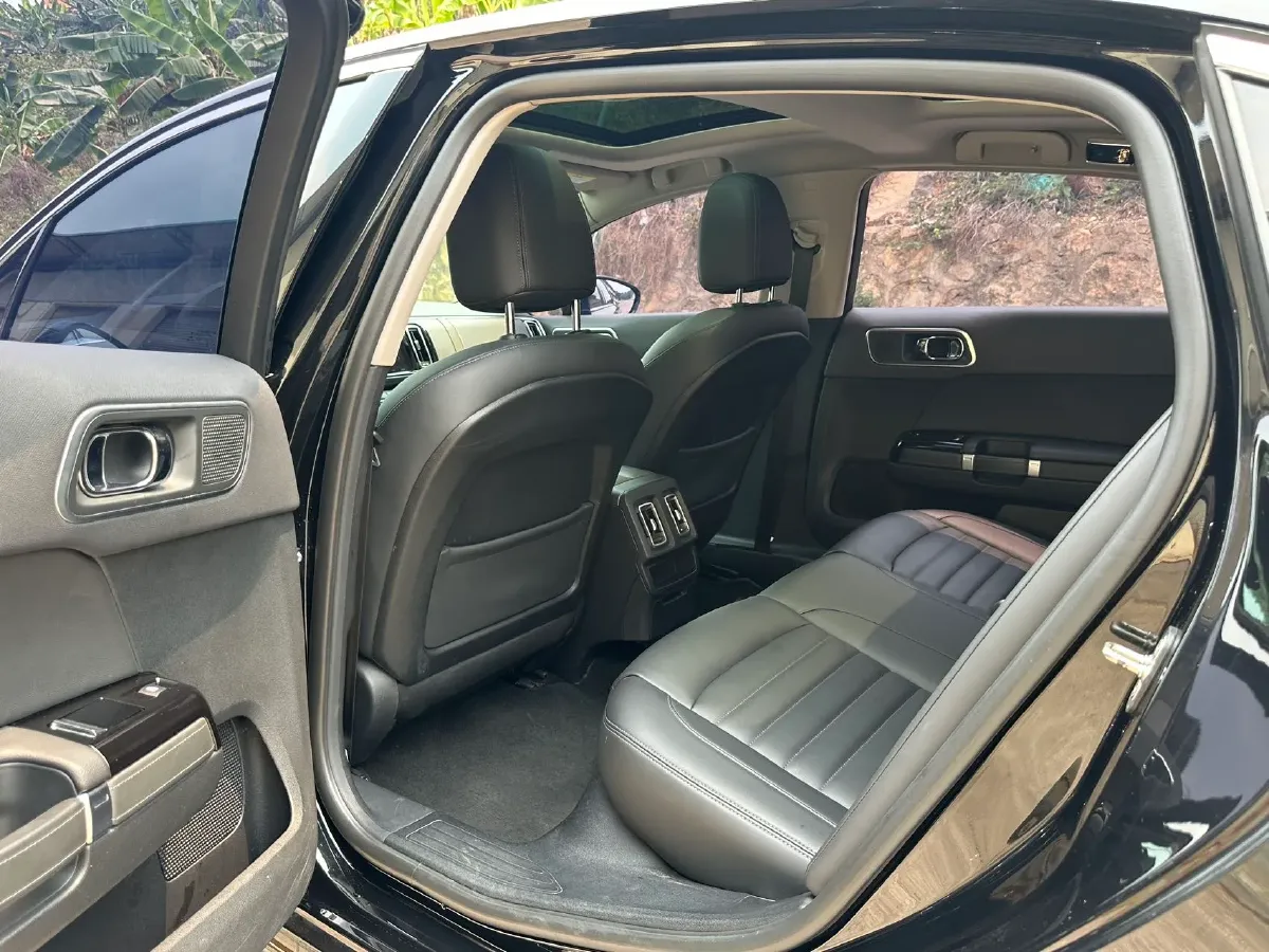 2020 Citroen C6 1.8T 211HP L4 8AT,autocango,china used car exporter,china ev exporter,chinese used car exporter,chinese used ev exporter