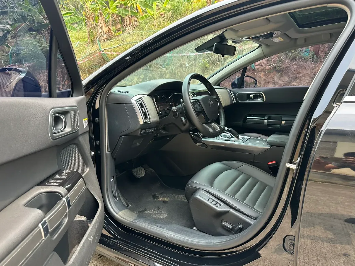 2020 Citroen C6 1.8T 211HP L4 8AT,autocango,china used car exporter,china ev exporter,chinese used car exporter,chinese used ev exporter