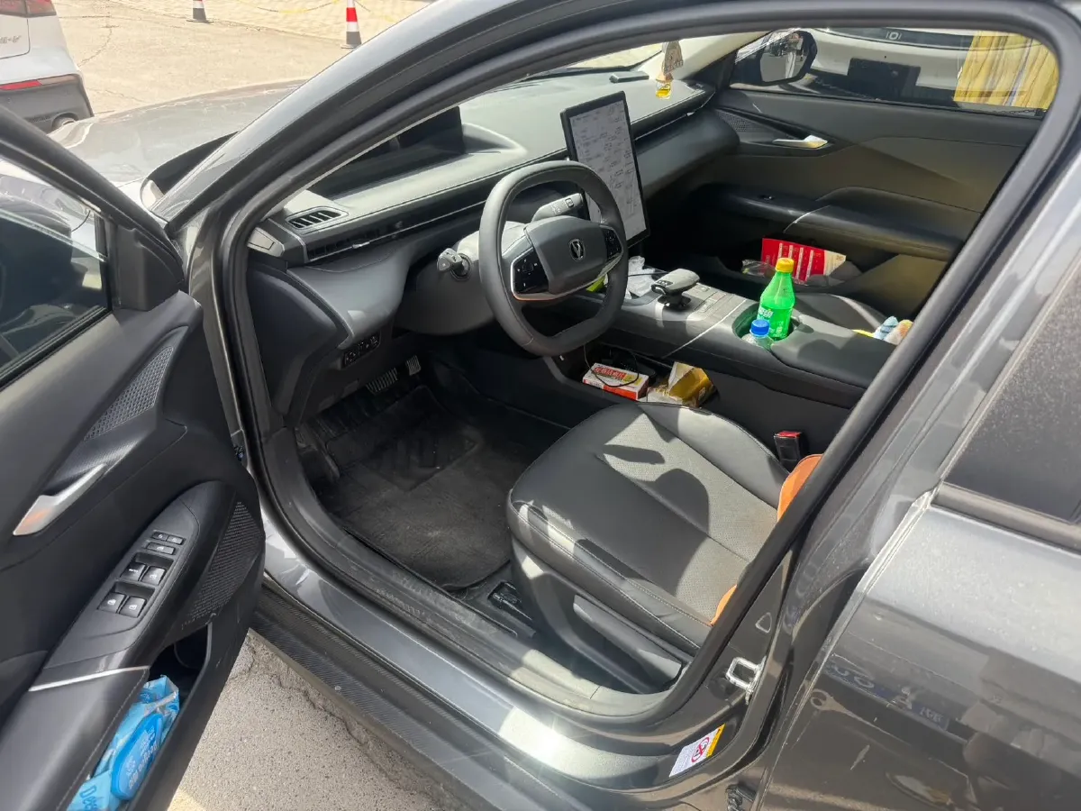 2023 ChangAn Lamore 1.5T 170HP L4 7DCT,autocango,china used car exporter,china ev exporter,chinese used car exporter,chinese used ev exporter