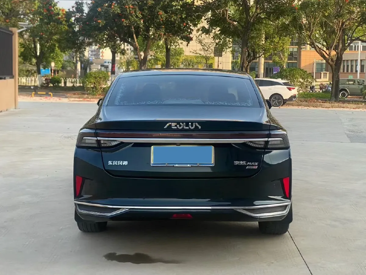 2021 DongFeng Aeolus YiXuan MAX 1.5T 190HP L4 7DCT,autocango,china used car exporter,china ev exporter,chinese used car exporter,chinese used ev exporter