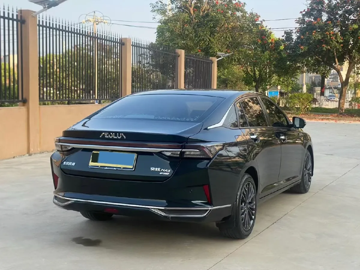2021 DongFeng Aeolus YiXuan MAX 1.5T 190HP L4 7DCT,autocango,china used car exporter,china ev exporter,chinese used car exporter,chinese used ev exporter