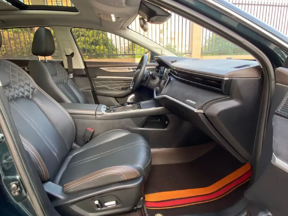 2021 DongFeng Aeolus YiXuan MAX 1.5T 190HP L4 7DCT,autocango,china used car exporter,china ev exporter,chinese used car exporter,chinese used ev exporter