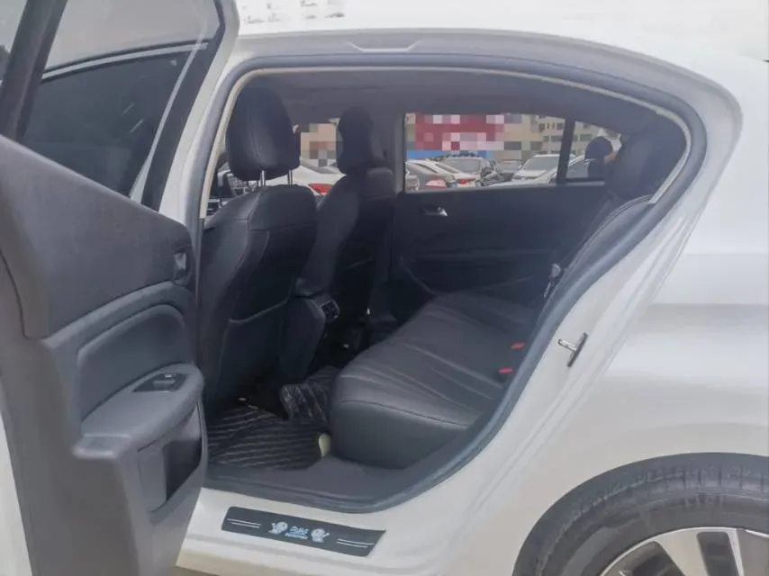 2022 Peugeot 408 1.6T 170HP L4 6AT,autocango,china used car exporter,china ev exporter,chinese used car exporter,chinese used ev exporter