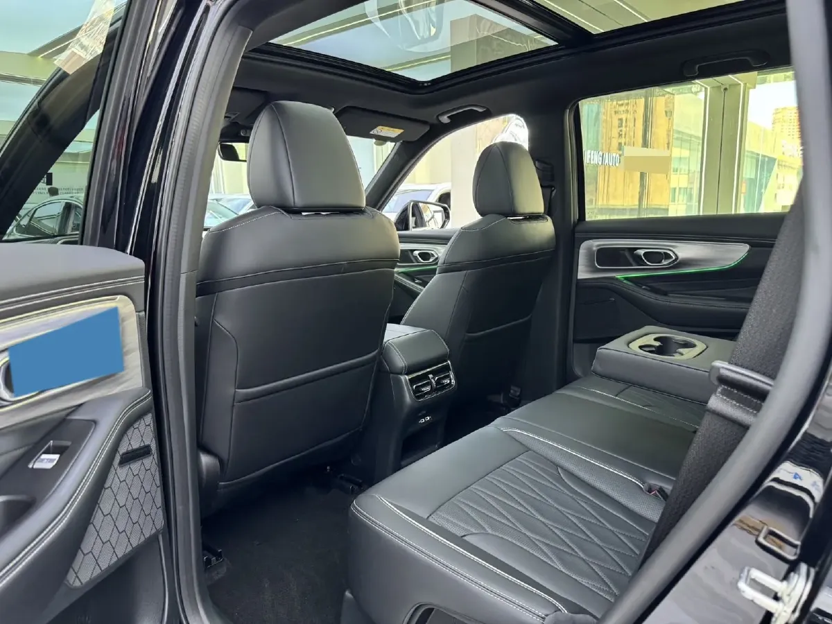 2025 GAC Trumpchi GS8 2.0T 252HP L4 8AT,autocango,china used car exporter,china ev exporter,chinese used car exporter,chinese used ev exporter