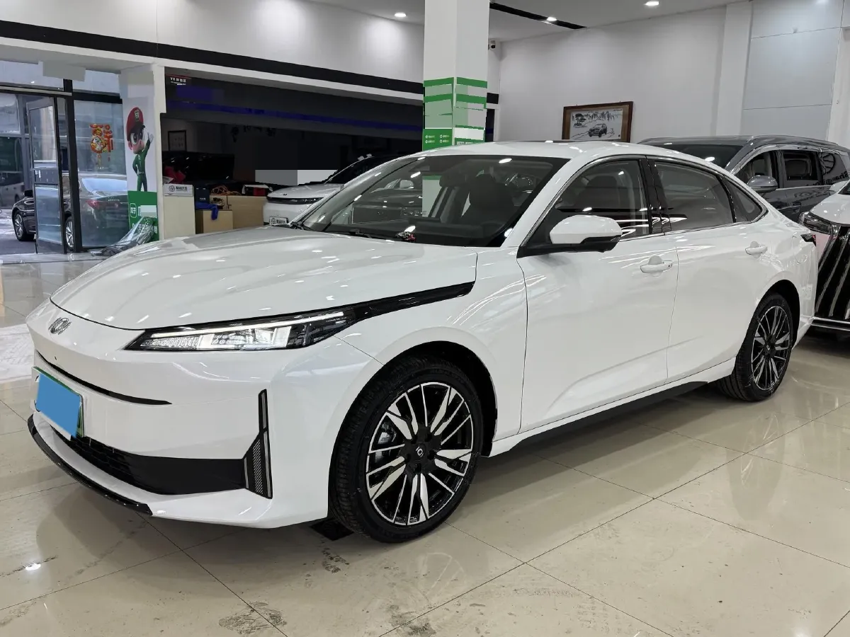 2025 ChangAn QiYuan A05 1.5L 98HP L4 E-CVT PHEV 18.4KWH,autocango,china used car exporter,china ev exporter,chinese used car exporter,chinese used ev exporter