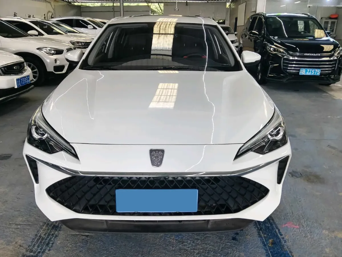 2023 Roewe i5 1.5L 129HP L4 CVT,autocango,china used car exporter,china ev exporter,chinese used car exporter,chinese used ev exporter