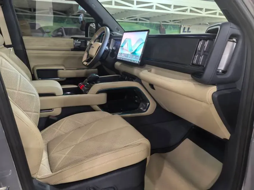 2023 FangChengBao Bao 5 1.5T 194HP L4 E-CVT PHEV 31.8KWH,autocango,china used car exporter,china ev exporter,chinese used car exporter,chinese used ev exporter