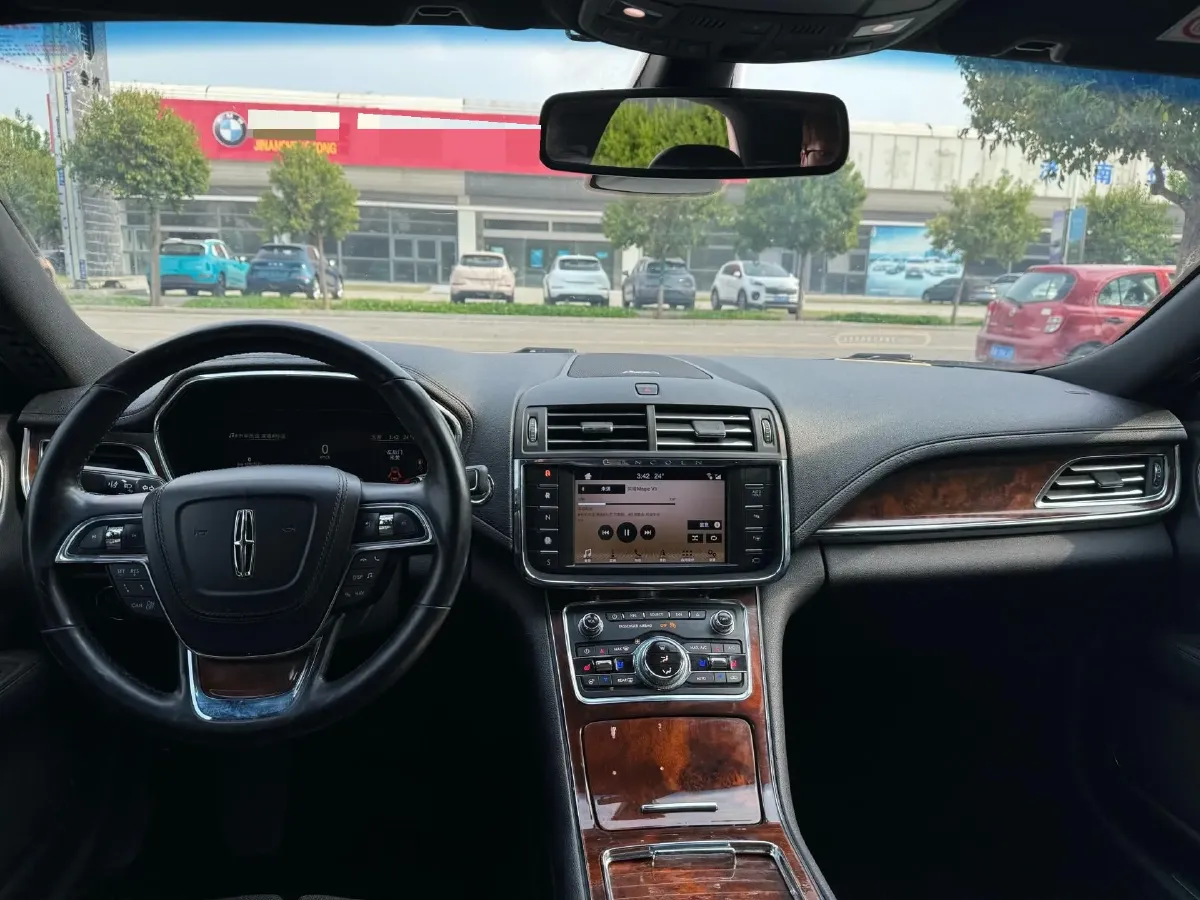 2017 Lincoln Continental 3.0T 378HP V6 6AT,autocango,china used car exporter,china ev exporter,chinese used car exporter,chinese used ev exporter